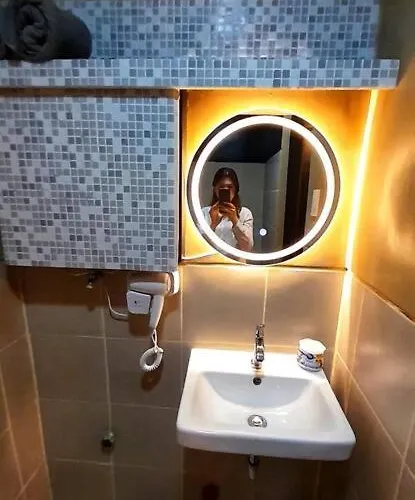 South Residences, Pinas Manilla