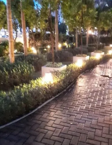 South Residences, Pinas * Manilla